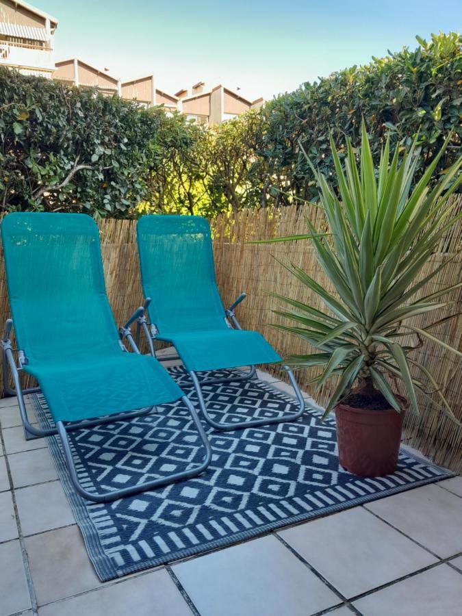 Joli 2 Pieces Sur Le Port Avec Piscine, Terrasse, Parking Apartment Capbreton Exterior photo