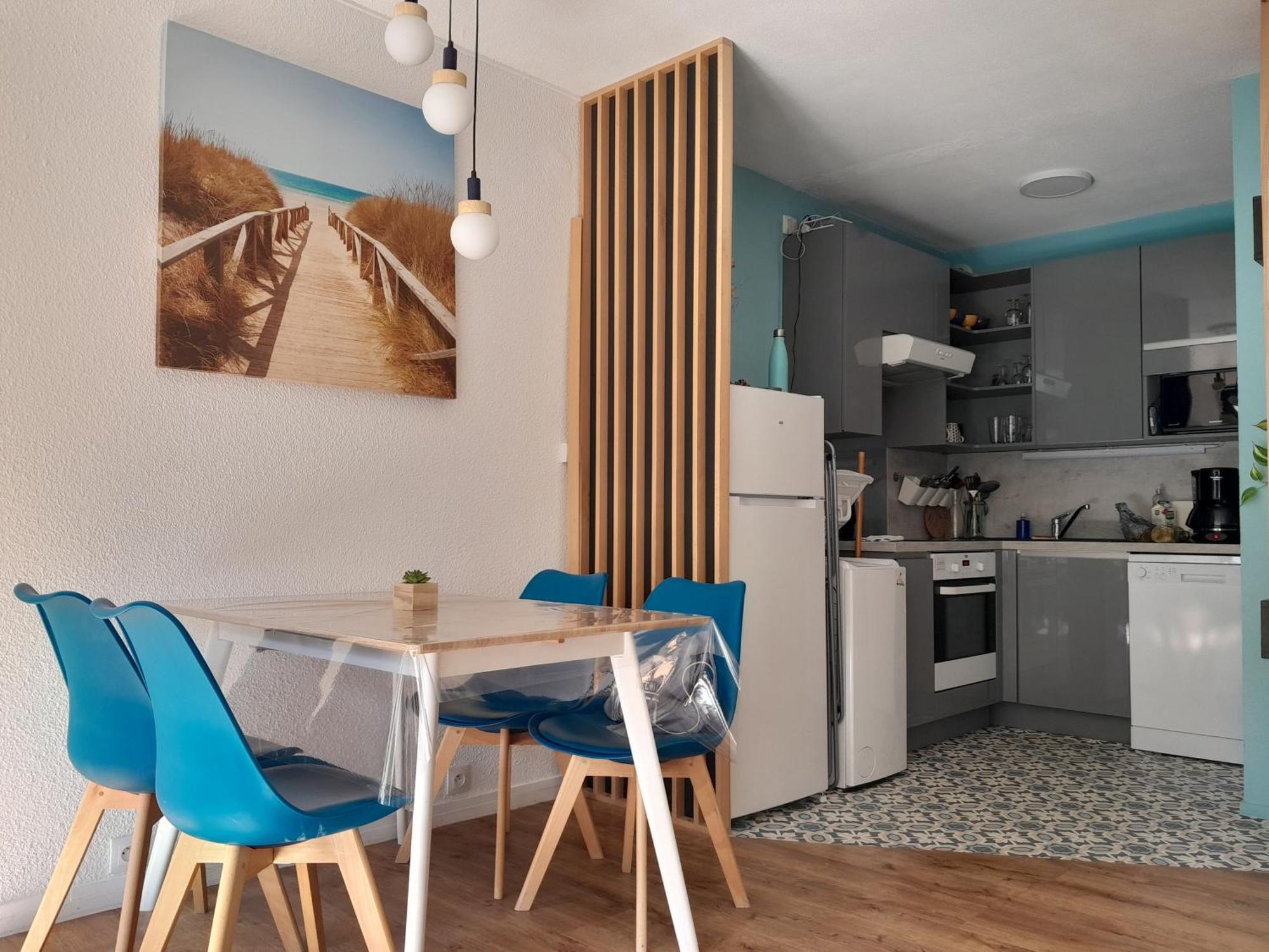 Joli 2 Pieces Sur Le Port Avec Piscine, Terrasse, Parking Apartment Capbreton Exterior photo
